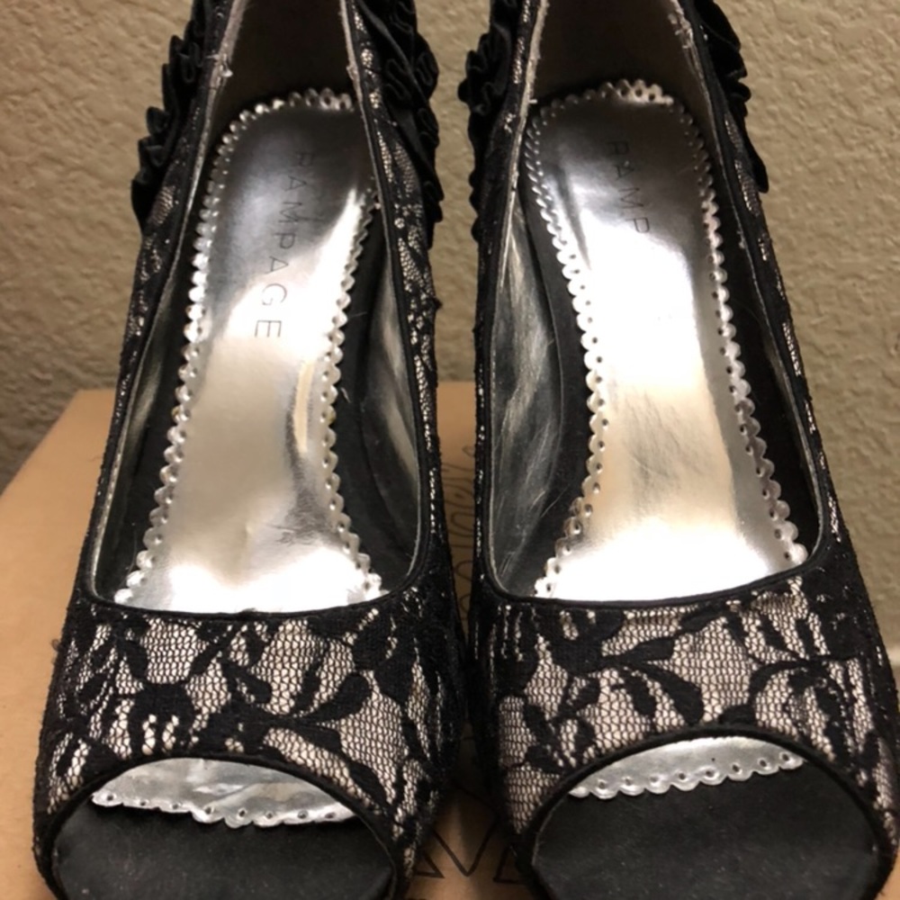 Peep Toe Heels - Picture 4 of 7